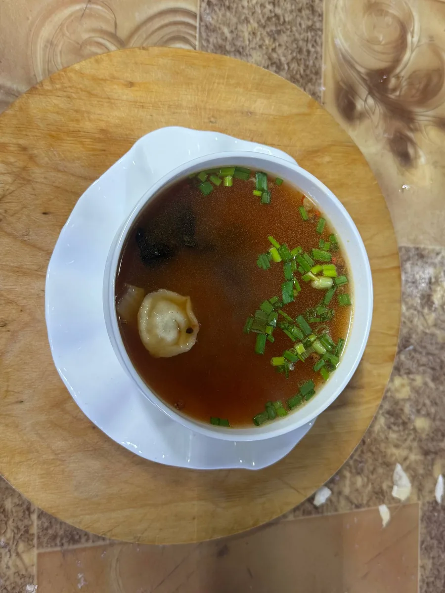 Пельмени в бульоне