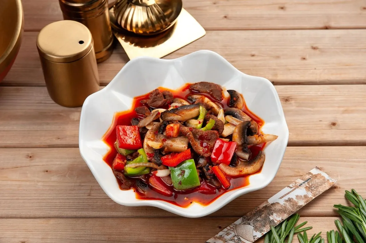 Шампиньоны с мясом